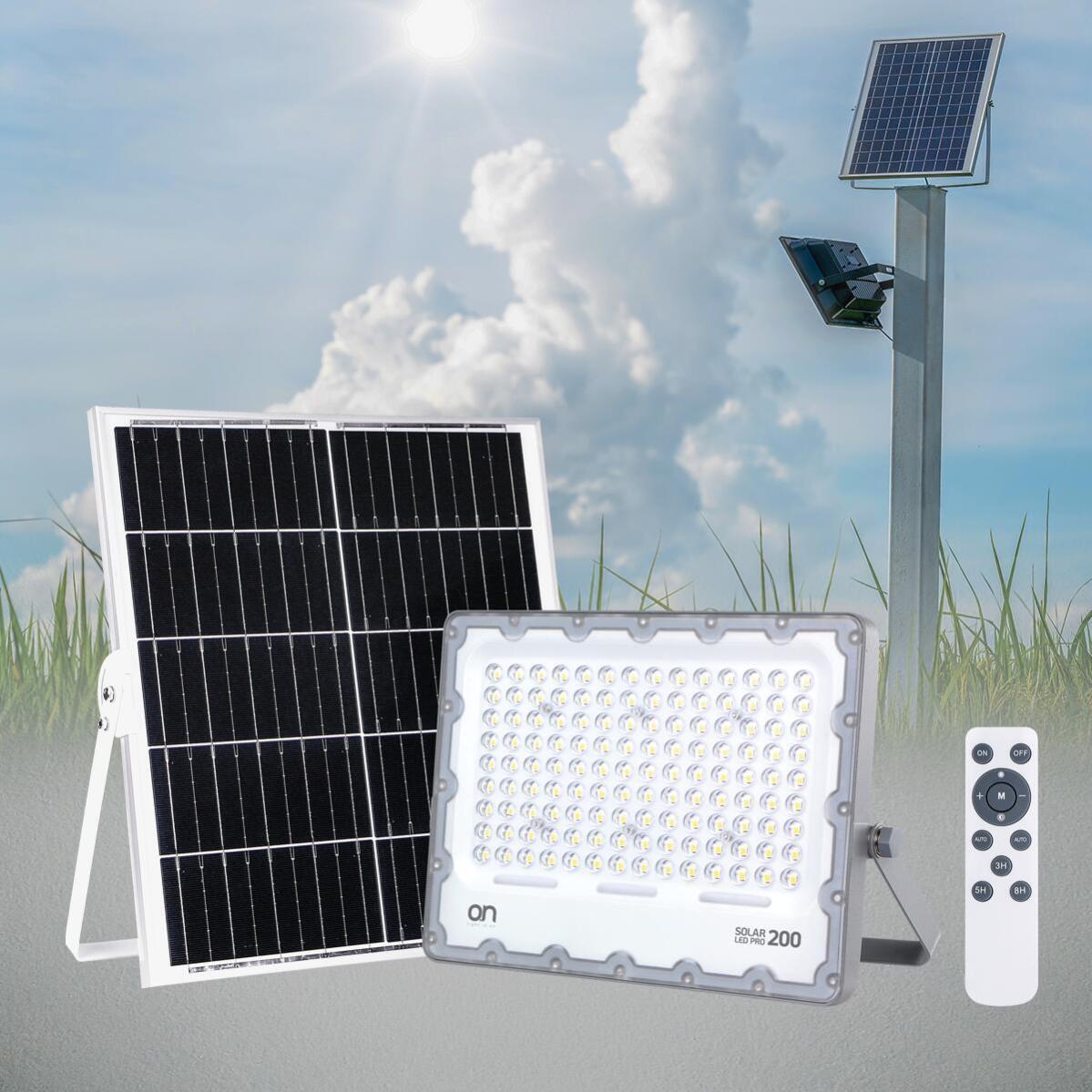 O.N Faretto solare da esterno con luce fredda, faro led con pannello solare e sensore per accensione automatica, lampada led da parete con fotovoltaico 4000K 2400lm