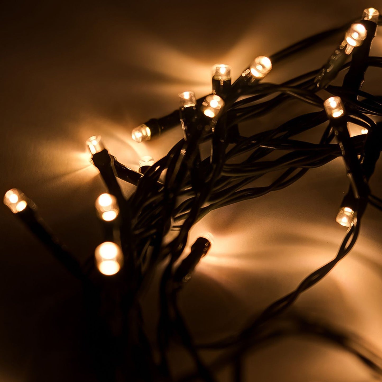 Decoled Guirlande lumineuse à 50 LED fonctionnant à piles, série de lumières de Noël de 3 mètres, ampoules décoratives à lumière chaude, cinquante ampoules, minuterie, longue durée