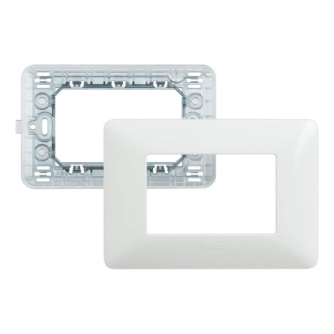 Bticino Kit Placca e supporto 3 moduli, placchetta interruttore luce, della serie Matix