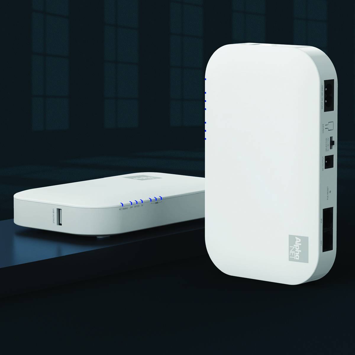 Alphaelettronica KUPSM010 Mini UPS 18W 5/9/12V 1.5A USB 5V, passive PoE 24V, mini uninterruptible power supply with 10000mAh battery for routers, modems, cameras