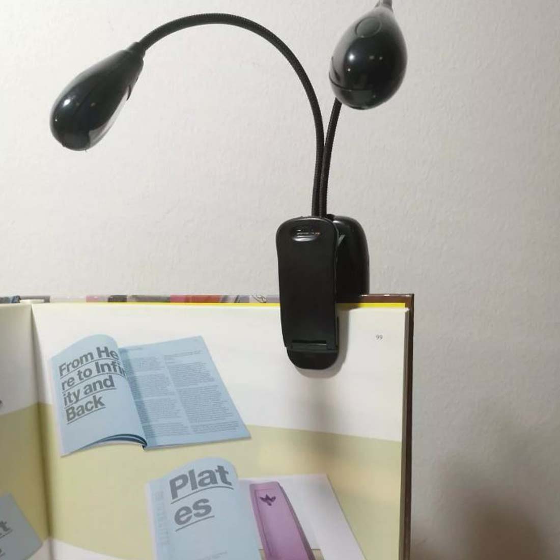 Lampe de lecture ON LED, avec 2 bras articulés, pinces à ressort et port USB, lampe de travail pour lire des livres ou des liseuses