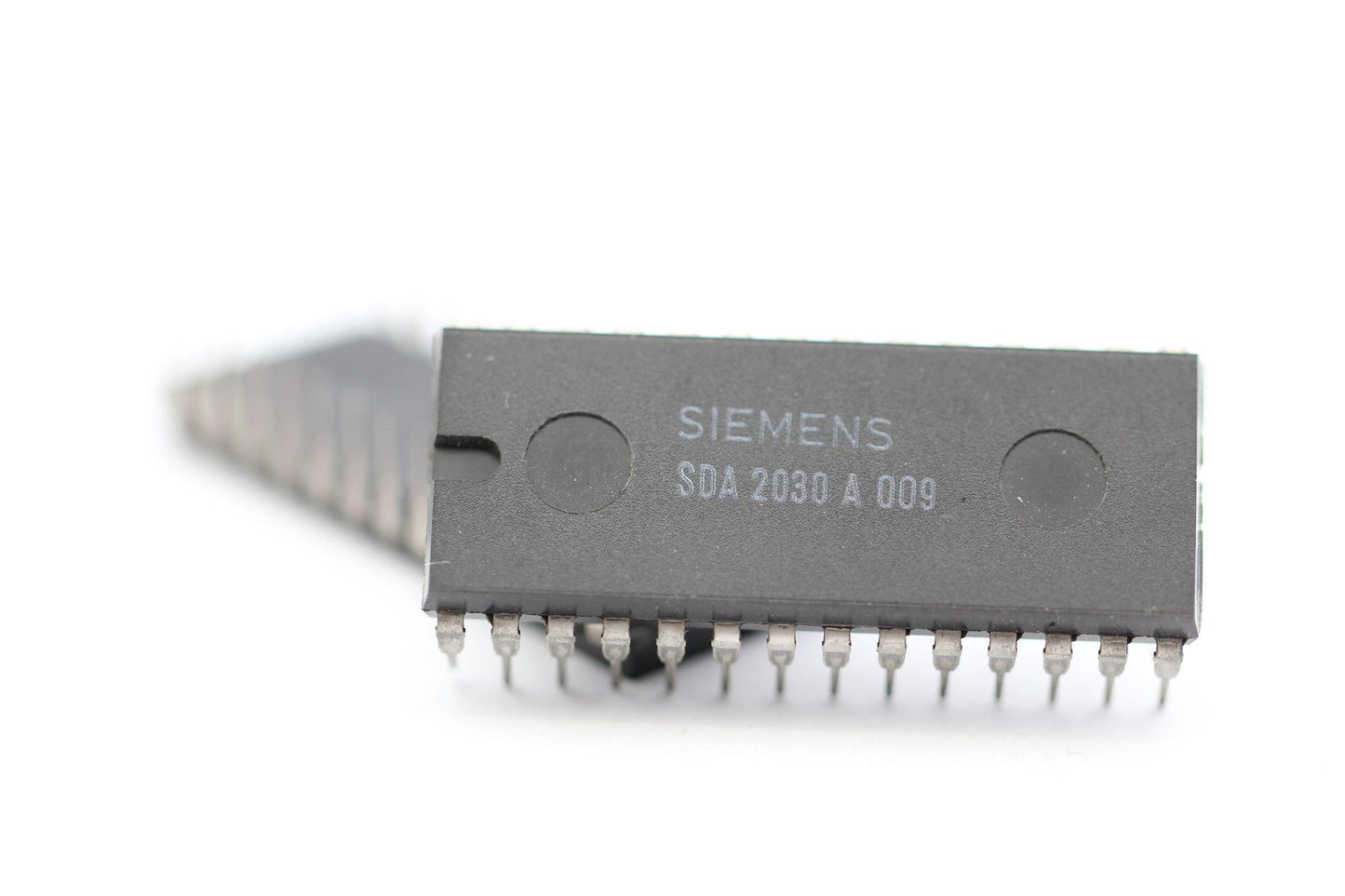 Siemens SDA2030-A009 Componente elettronico, circuito integrato, 28 contatti